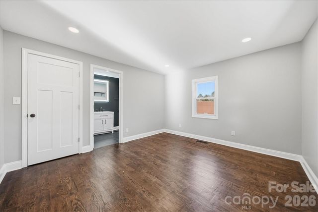 330 Harrington Street NW, Lenoir, NC 28645