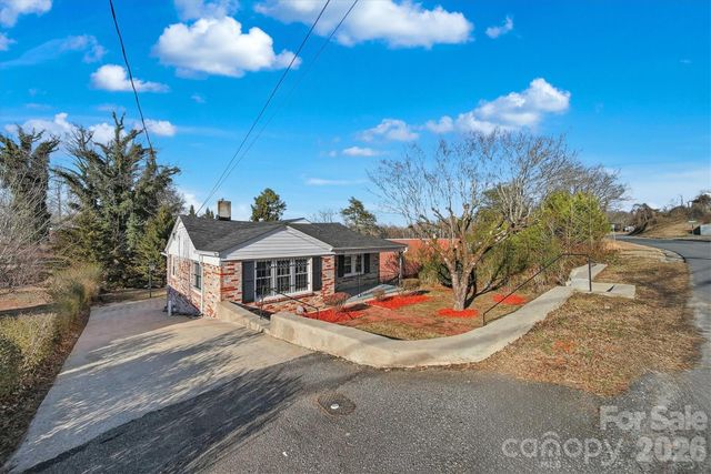 330 Harrington Street NW, Lenoir, NC 28645