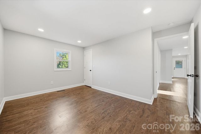 330 Harrington Street NW, Lenoir, NC 28645