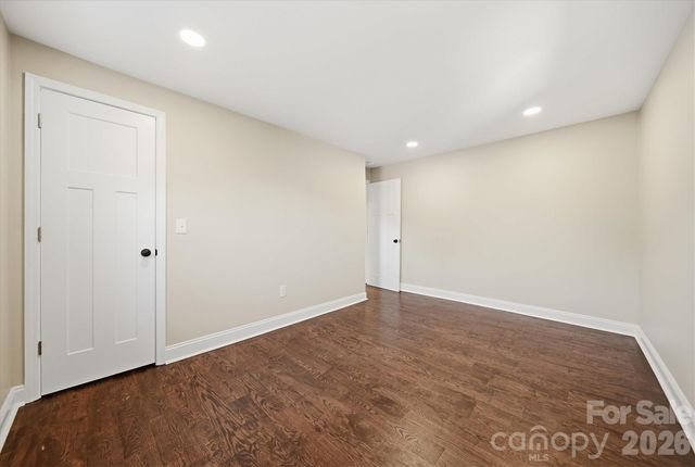 330 Harrington Street NW, Lenoir, NC 28645