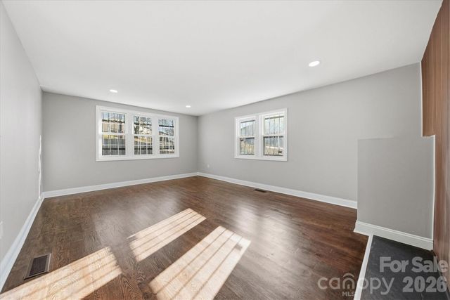 330 Harrington Street NW, Lenoir, NC 28645