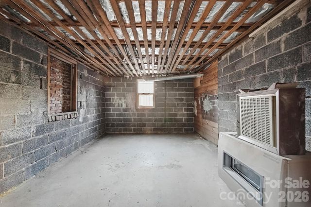 330 Harrington Street NW, Lenoir, NC 28645