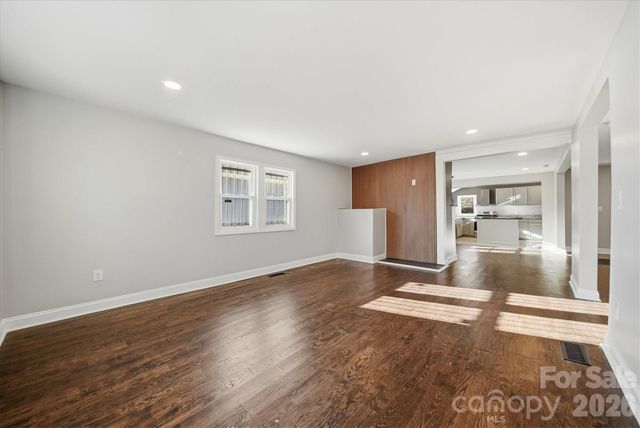 330 Harrington Street NW, Lenoir, NC 28645