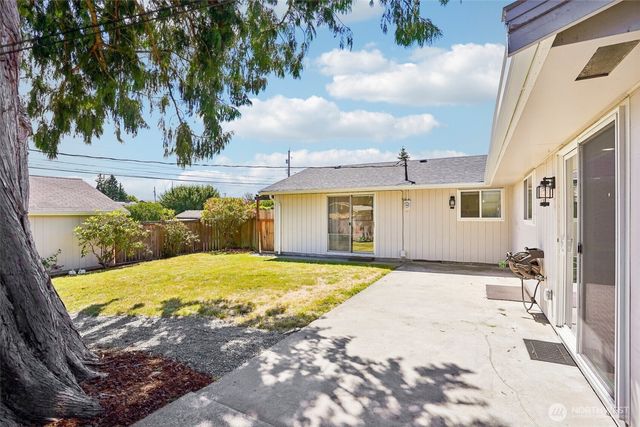 1425 N Woodlawn Street, Tacoma, WA 98406
