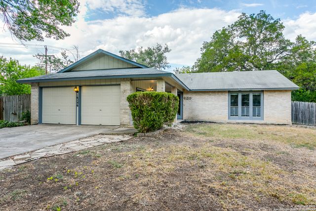 16246 Bear Run, San Antonio, TX 78247