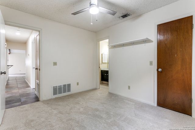 16246 Bear Run, San Antonio, TX 78247