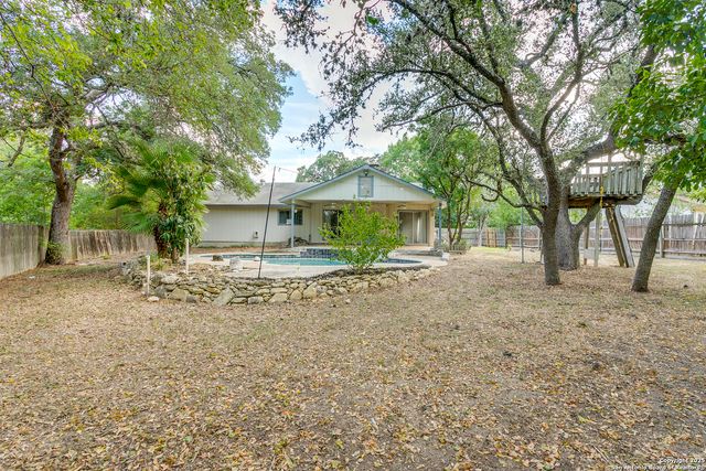 16246 Bear Run, San Antonio, TX 78247
