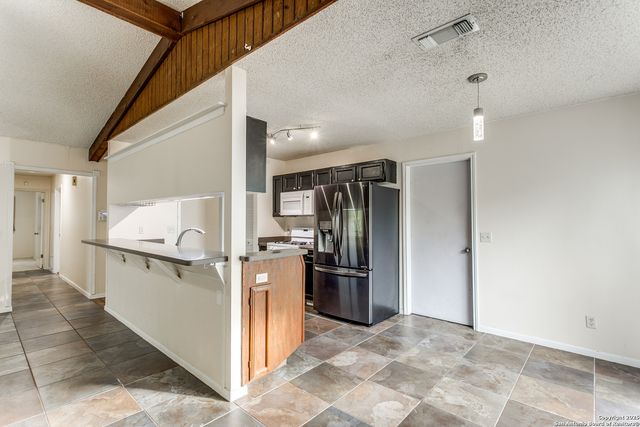 16246 Bear Run, San Antonio, TX 78247