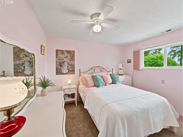 13606 S VICK Rd, Molalla, OR 97038