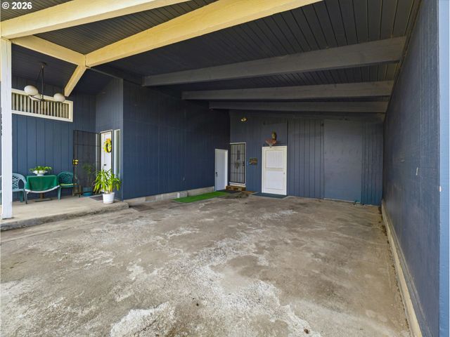 13606 S VICK Rd, Molalla, OR 97038