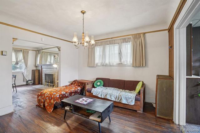 4101 Pasadena Street, Detroit, MI 48238