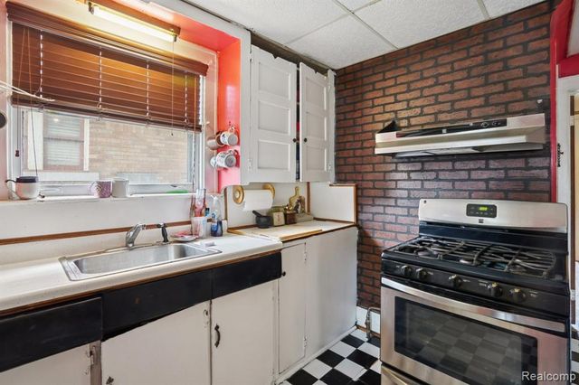 4101 Pasadena Street, Detroit, MI 48238