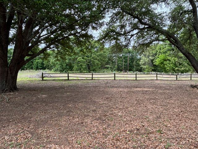 14070 County Road 3520, Brownsboro, TX 75756