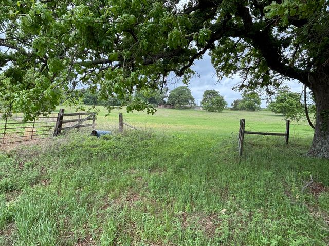 14070 County Road 3520, Brownsboro, TX 75756