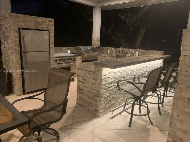 7625 SW 75th Avenue, Miami, FL 33143