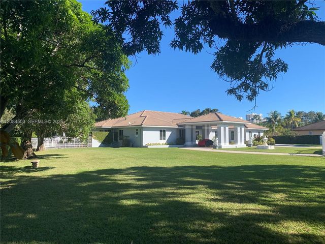 7625 SW 75th Avenue, Miami, FL 33143