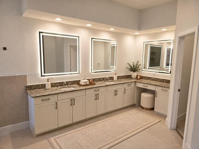 7625 SW 75th Avenue, Miami, FL 33143