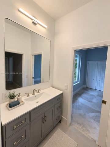 7625 SW 75th Avenue, Miami, FL 33143