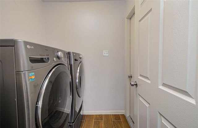 2702 Fir Crest Court, Stafford, TX 77477