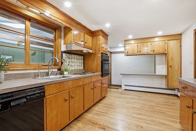 15 Thornberry Rd, Winchester, MA 01890