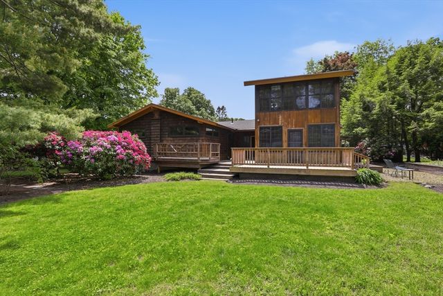 15 Thornberry Rd, Winchester, MA 01890
