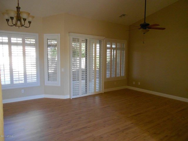 1802 S Pennington Drive, Chandler, AZ 85286