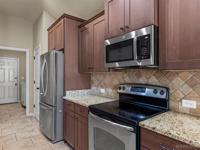 8848 Pemberton Park, Montgomery, AL 36117