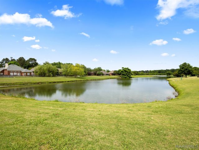 8848 Pemberton Park, Montgomery, AL 36117