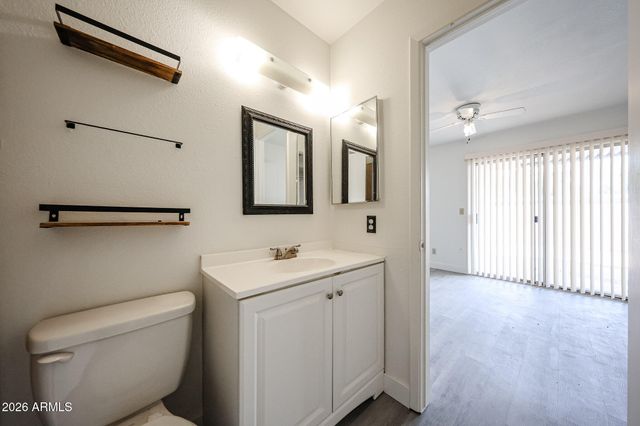 2260 W FREMONT Drive, Tempe, AZ 85282