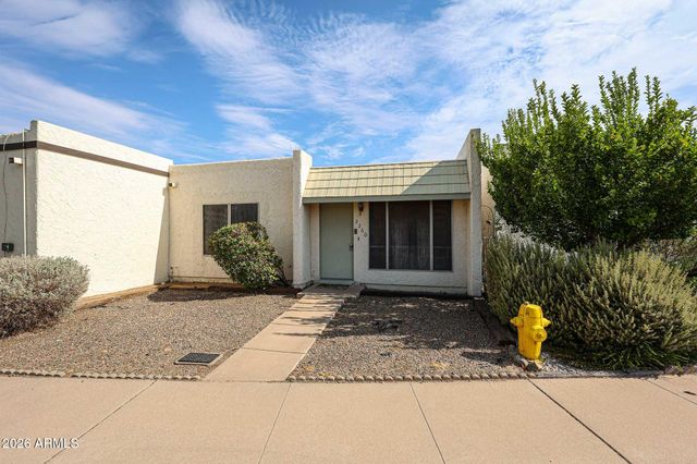 2260 W FREMONT Drive, Tempe, AZ 85282