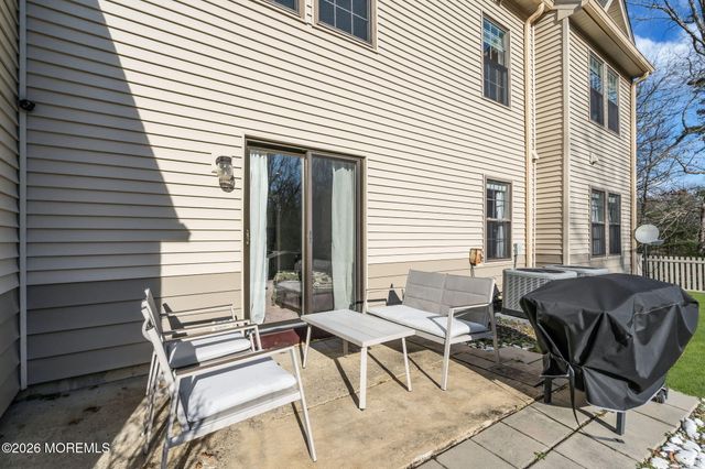 310 Larkspur Lane, Jackson, NJ 08527