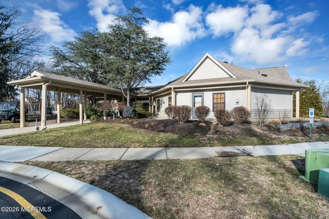 310 Larkspur Lane, Jackson, NJ 08527