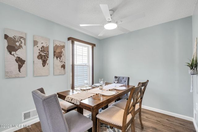 310 Larkspur Lane, Jackson, NJ 08527