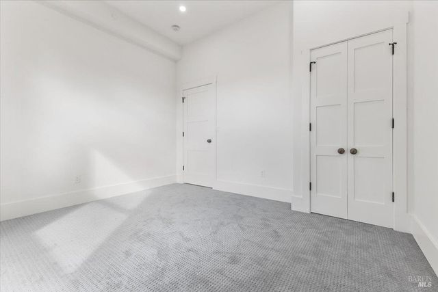 127 Pleasant Ave, Santa Rosa, CA 95403