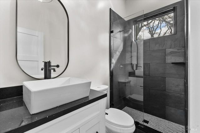 127 Pleasant Ave, Santa Rosa, CA 95403