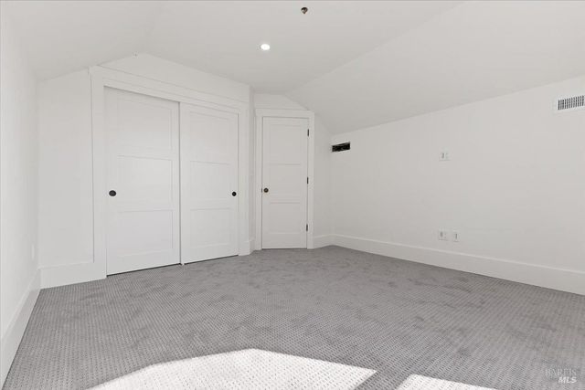 127 Pleasant Ave, Santa Rosa, CA 95403