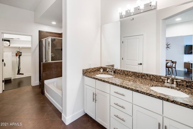 945 E PLAYA DEL NORTE Drive 5022, Tempe, AZ 85288