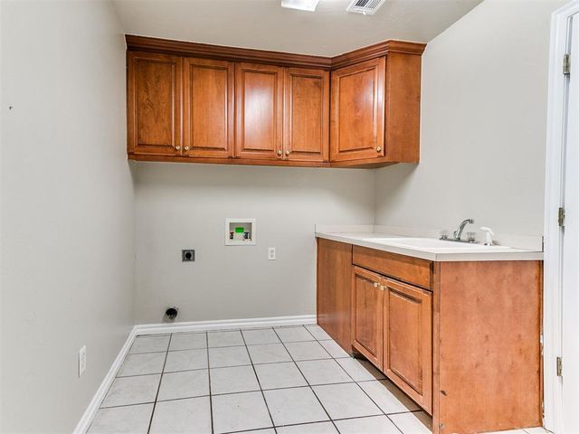 15524 Swallowtail Drive, Edmond, OK 73013