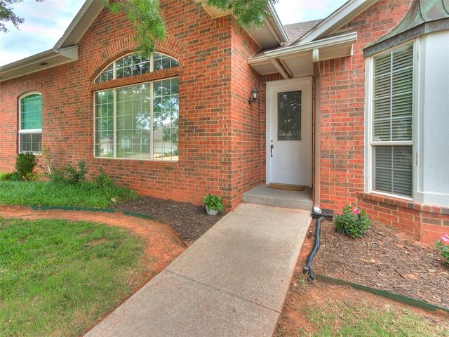 15524 Swallowtail Drive, Edmond, OK 73013