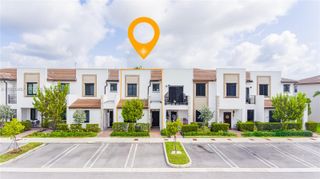 817 NE 211th St 0, Miami, FL 33179