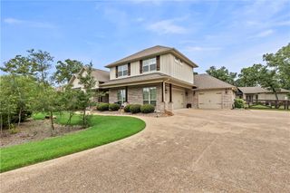 17361 Lesharo Cove, College Station, TX 77845