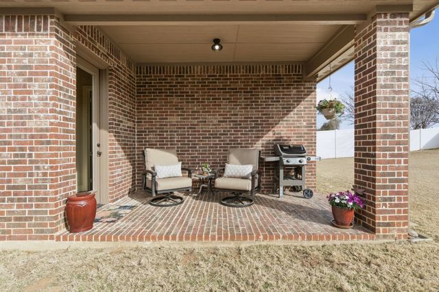 3202 Peakview Drive, Corinth, TX 76210