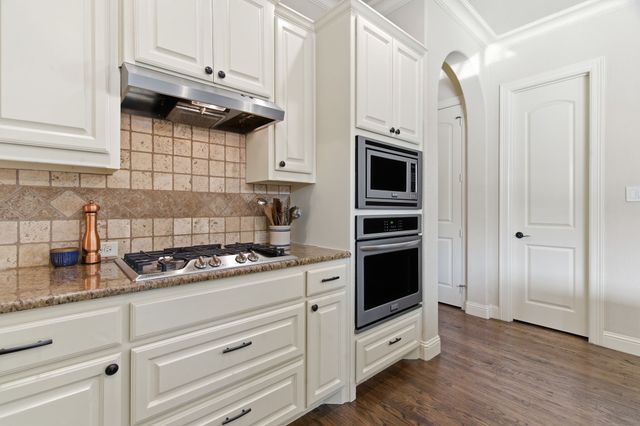 3202 Peakview Drive, Corinth, TX 76210