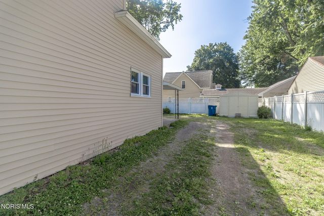 6637 Convent Boulevard, Sylvania, OH 43560