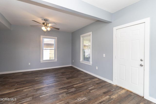 6637 Convent Boulevard, Sylvania, OH 43560
