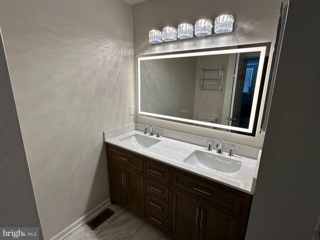 8725 SPRING BROOK WAY, Odenton, MD 21113