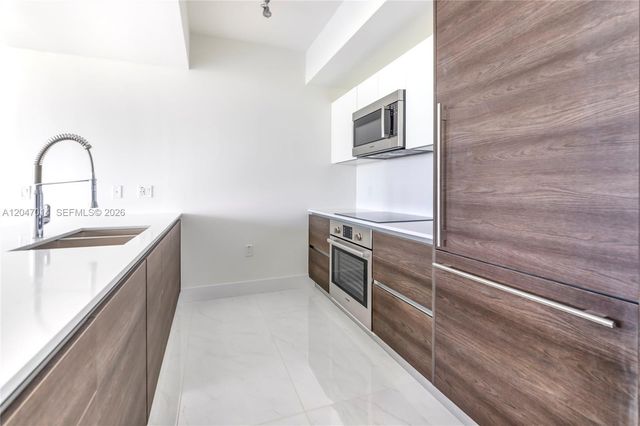 301 Altara Ave 733, Coral Gables, FL 33146
