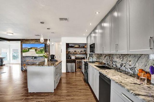 3206 TURTLE Cove, West Palm Beach, FL 33411