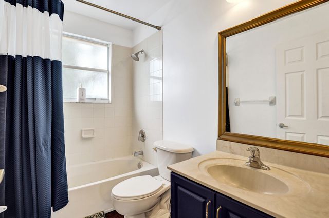 3206 TURTLE Cove, West Palm Beach, FL 33411