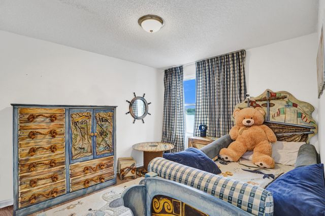 3206 TURTLE Cove, West Palm Beach, FL 33411